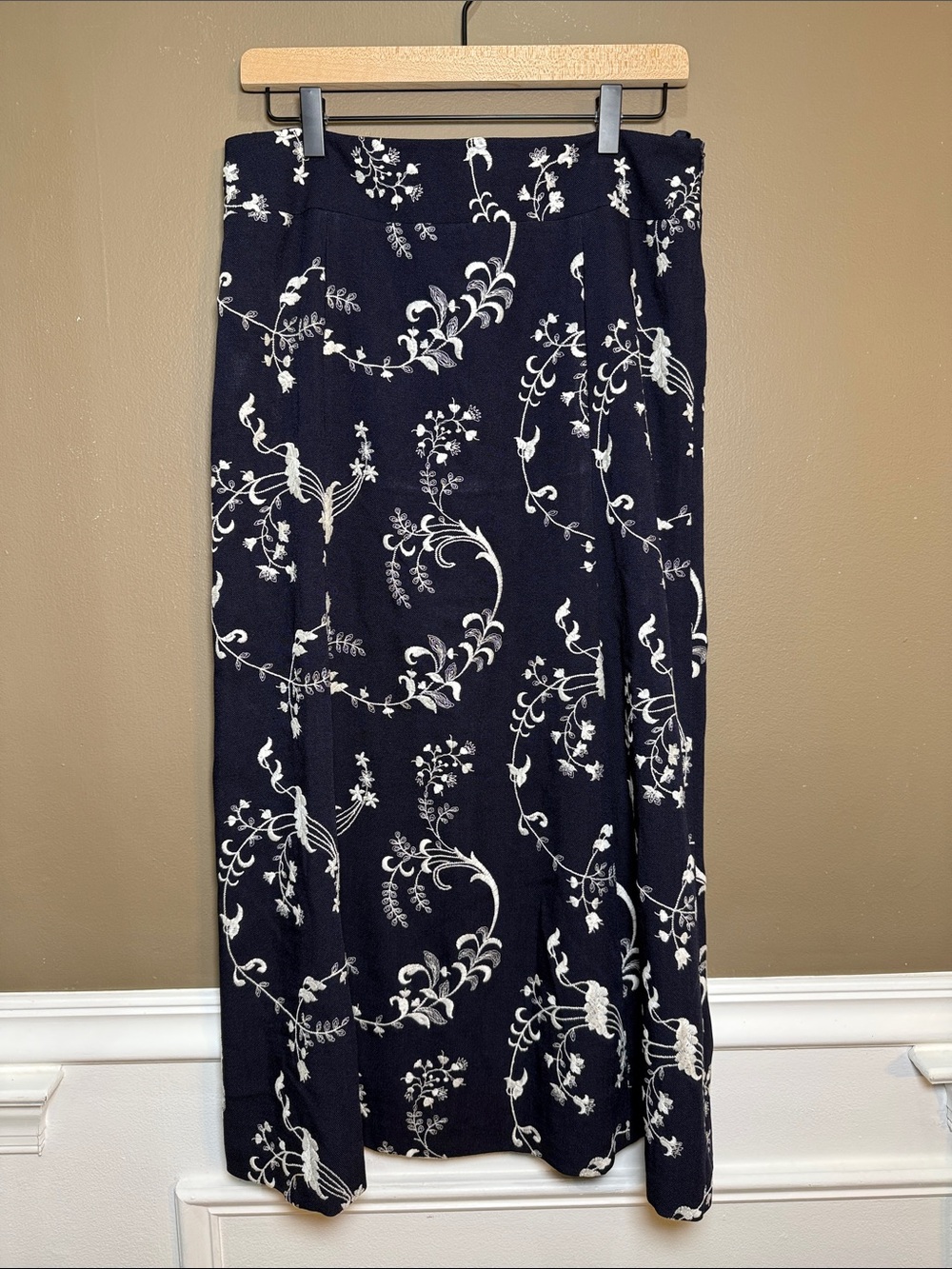 Rena Lange Navy Embroidered A-Line Maxi Skirt US 8 Germany